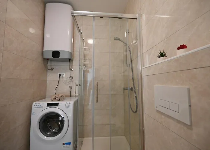 公寓 Lovre 扎达尔