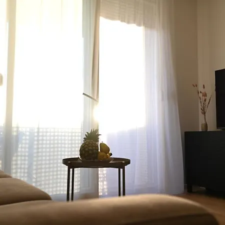 Lovre - Sea View And Private Parking Apartment