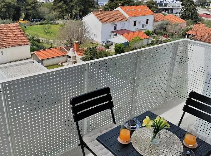 Lovre Apartment